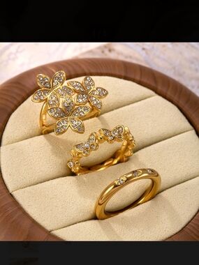 Gold Floral Crystal Ring Set - Women Jewelry